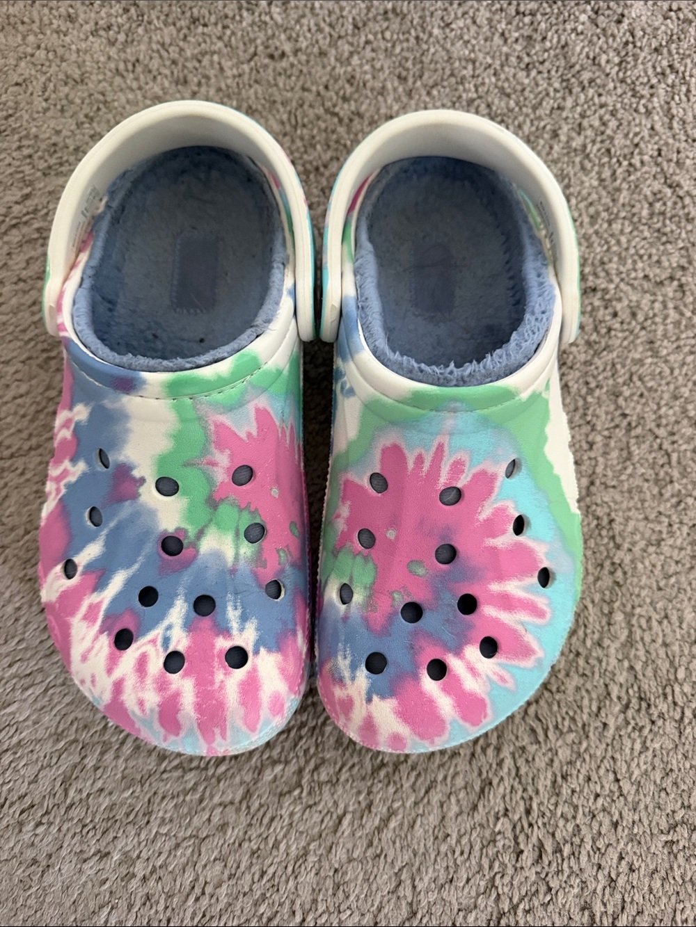 Women’s size 8 CROCS Tie-Dye Clog Sandals in Pink, Blue & Green